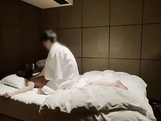 Cuckold Curiosity NTR My girlfriend was massaged by an unknown person [Amateur  Real  japanese]
